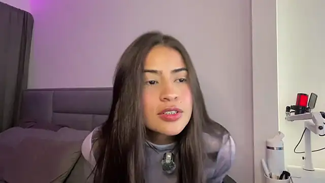 Snapshot of lexie_gray2 chatting on March 2026 03:10:01 AM lexie gray2 online show from March 2026 03:10:01 AM