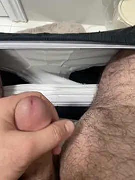 Heros2000 online show from February 2026 01:40:02 AM