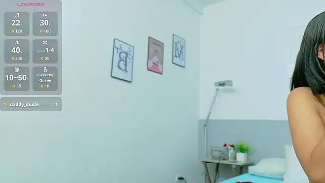 cutepetitee online show from September 2025 07:19:02 PM