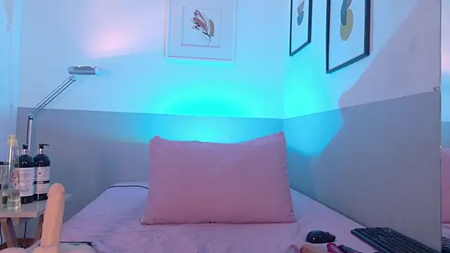 cutepetitee online show from March 2026 08:14:01 PM