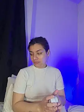 AmaiaSalvatore online show from January 2026 10:46:02 PM