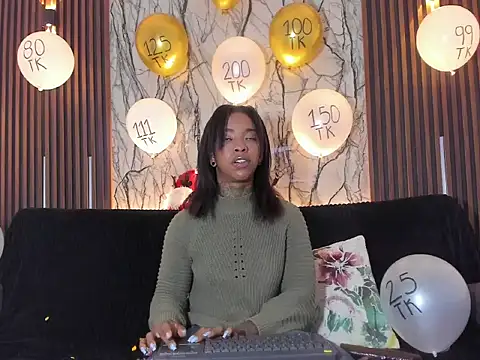 Pauline Fox online show from November 2025 03:12:02 AM