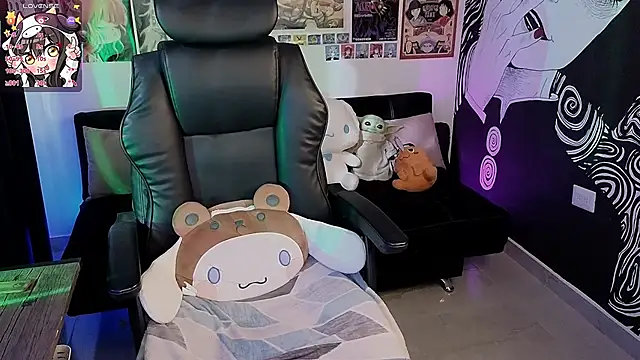 Yuhwan  online show from September 2025 08:54:01 PM