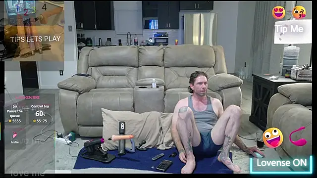 Snapshot of danoo84 chatting on October 2025 04:55:02 AM danoo84 online show from October 2025 04:55:02 AM