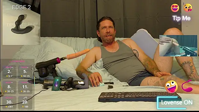 Snapshot of danoo84 chatting on October 2025 03:29:02 AM danoo84 online show from October 2025 03:29:02 AM