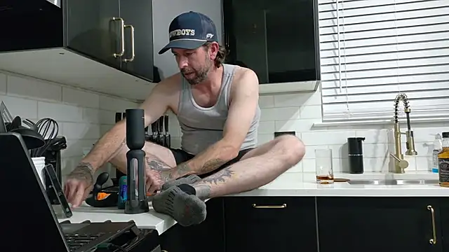 Snapshot of danoo84 chatting on November 2025 03:39:02 AM danoo84 online show from November 2025 03:39:02 AM