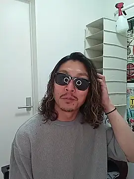 specialz0831 online show from April 2026 12:33:01 PM