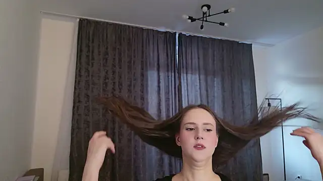 Snapshot of LucyRose3 chatting on February 2026 02:14:01 PM LucyRose3 online show from February 2026 02:14:01 PM