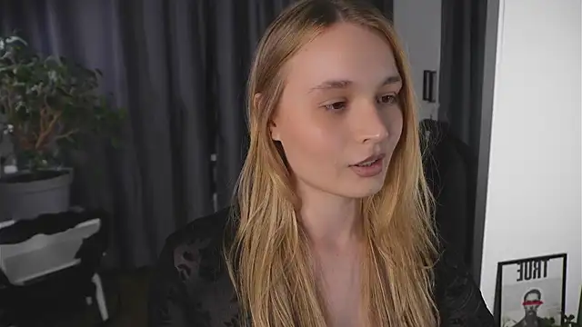 lisa schiele online show from October 2025 08:20:01 PM