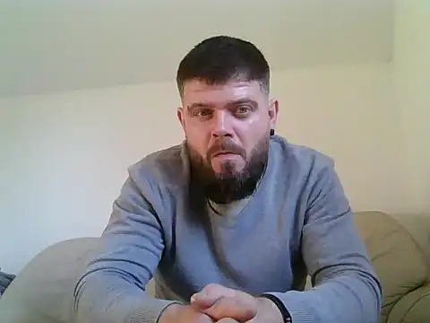 WhiteTowerMan online show from January 2026 01:37:02 PM