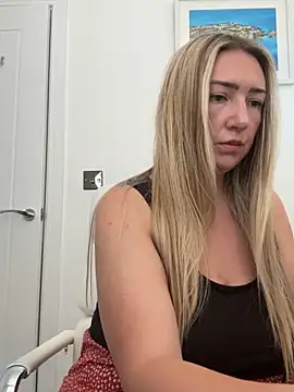 KatrinaTheMilf69 online show from September 2025 12:05:01 PM