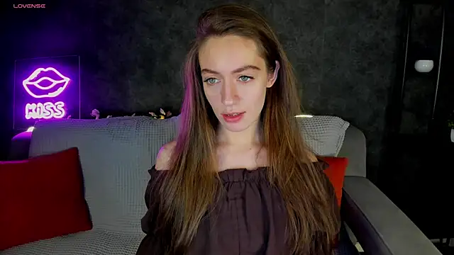 Agnes Wells online show from April 2026 01:03:01 AM