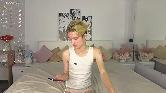 tommy XXX online show from October 2025 05:44:01 PM