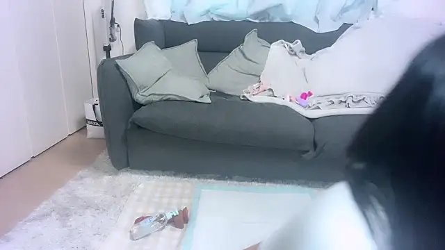 moemilk online show from October 2025 11:48:02 PM