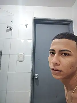 Davig4 online show from November 2025 07:24:02 PM