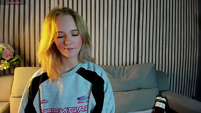 Casey Sweeet online show from September 2025 08:08:01 AM