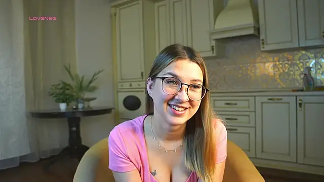 DarelleFaux online show from October 2025 03:07:02 AM