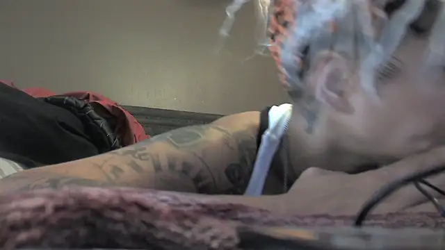 Flossee online show from September 2025 11:39:02 PM