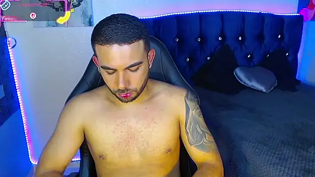 adamhairy online show from April 2026 07:51:02 PM