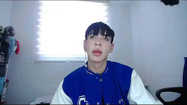 lucky stricke online show from October 2025 08:05:02 PM