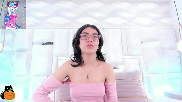 Im Molly Angel online show from October 2025 08:08:02 PM