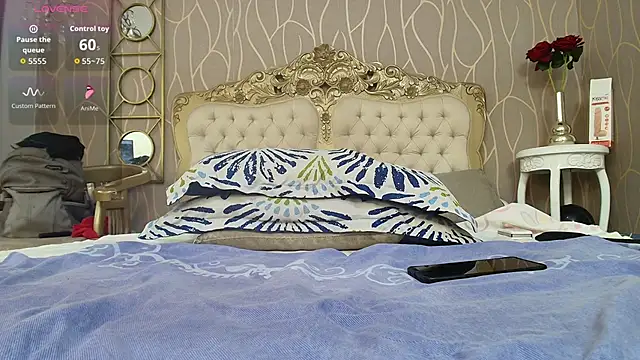 katybrownss online show from October 2025 08:53:02 PM