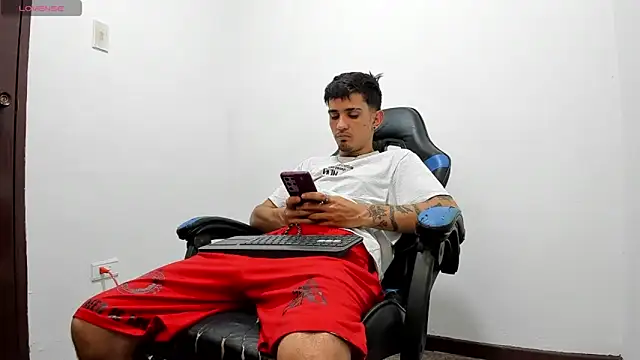 nextboywell1 online show from February 2026 07:13:02 PM