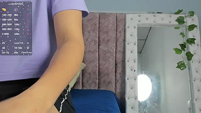 Snapshot of _jasmine_blush chatting on November 2025 01:21:02 PM jasmine blush online show from November 2025 01:21:02 PM