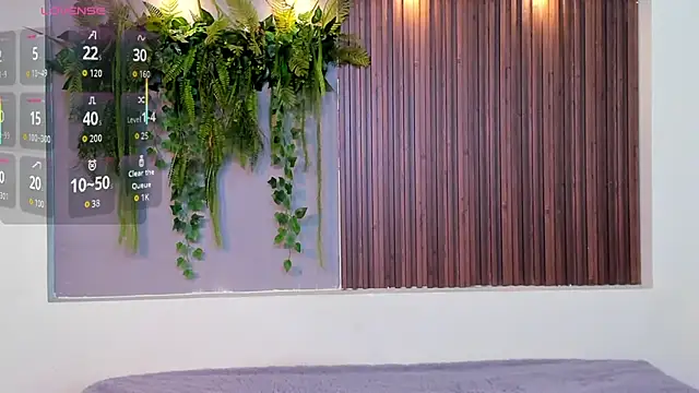 Dakotaferreti online show from October 2025 08:31:01 PM