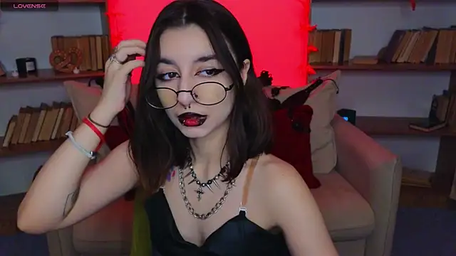 Mistress  Marcelline online show from September 2025 01:42:02 AM