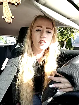 DeeA Blondy online show from September 2025 07:29:01 AM