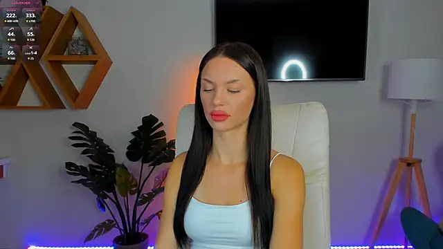 Snapshot of Cherry___Kiss chatting on April 2026 07:00:02 AM Cherry Kiss online show from April 2026 07:00:02 AM