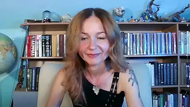 Foxilady357 online show from September 2025 02:16:02 PM