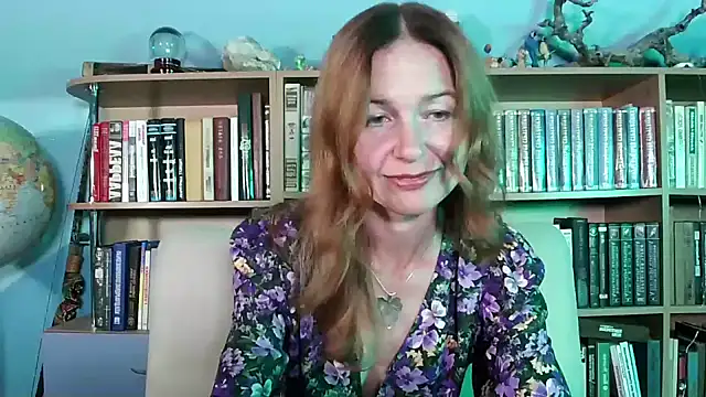 Foxilady357 online show from September 2025 02:29:02 PM