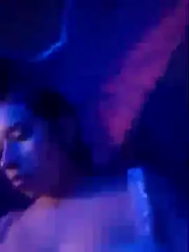 Snapshot of Valenn_fernandez chatting on September 2025 03:28:01 AM Valenn fernandez online show from September 2025 03:28:01 AM