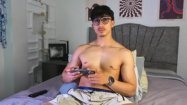 LatinReall online show from March 2026 10:48:01 PM