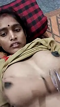 Guriya0076 online show from October 2025 09:47:01 PM