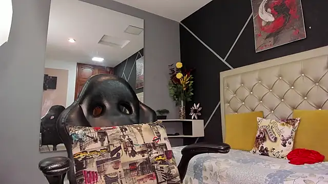 kris milff online show from October 2025 01:22:01 AM