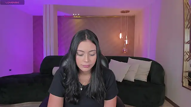 AmbarJames  online show from September 2025 12:05:01 PM