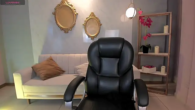 AmbarJames  online show from September 2025 12:06:01 PM