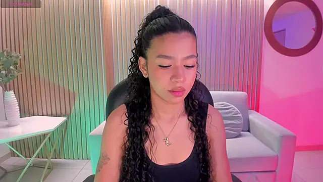 SophieHouston  online show from October 2025 04:20:02 AM