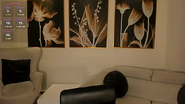 MilaLawrence online show from April 2026 07:58:02 PM