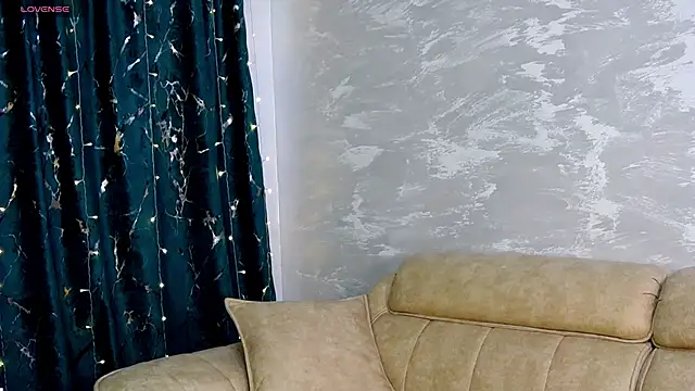 Snapshot of KaylaLewys chatting on January 2026 06:34:01 PM KaylaLewys online show from January 2026 06:34:01 PM