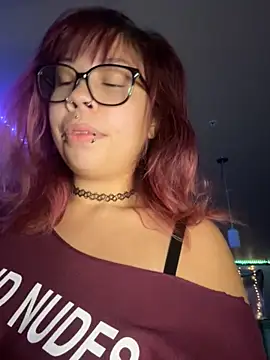 Snapshot of moan4mona chatting on November 2025 02:44:01 AM moan4mona online show from November 2025 02:44:01 AM