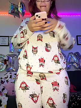 Snapshot of moan4mona chatting on November 2025 01:15:01 AM moan4mona online show from November 2025 01:15:01 AM