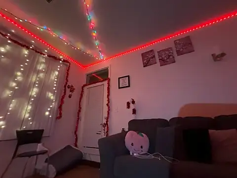 Snapshot of moan4mona chatting on December 2025 02:05:02 AM moan4mona online show from December 2025 02:05:02 AM