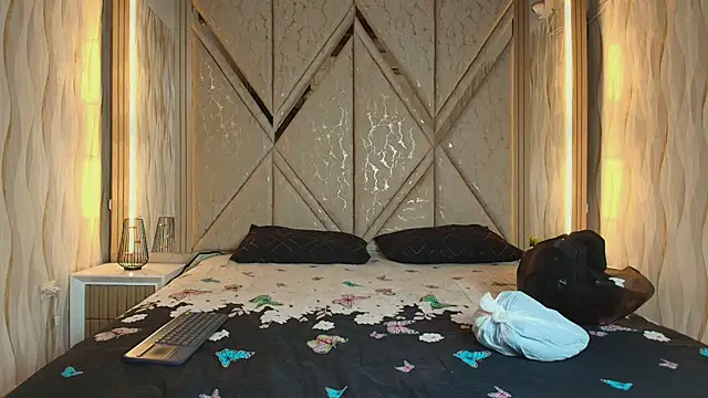 Hotcouple 222 online show from January 2026 07:24:01 AM