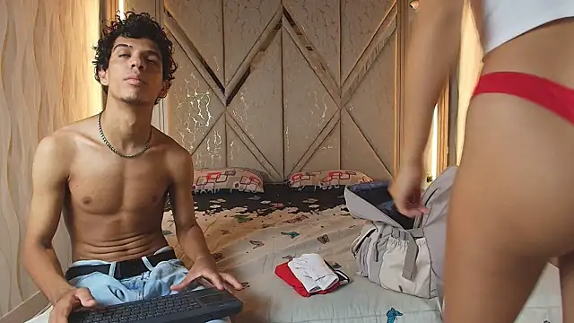 Hotcouple 222 online show from April 2026 01:27:02 PM