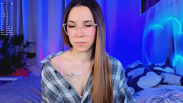 -CindyLou online show from December 2025 05:27:01 AM