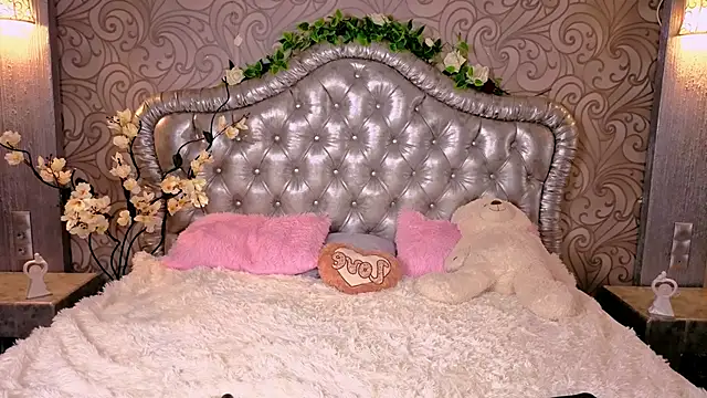 -CindyLou online show from February 2026 05:47:02 AM